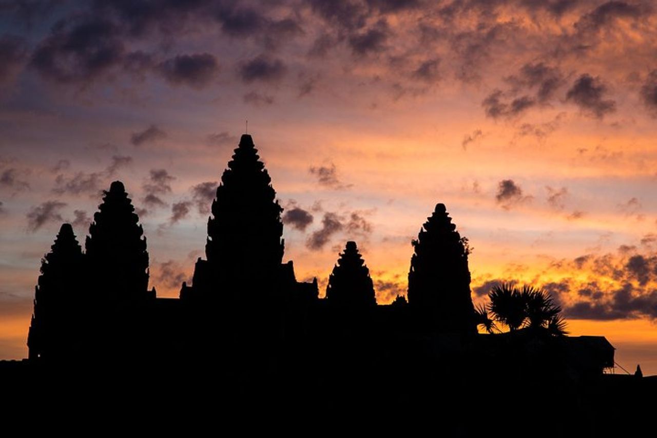 Tour all'alba per piccoli gruppi di Angkor Wat da Siem Reap