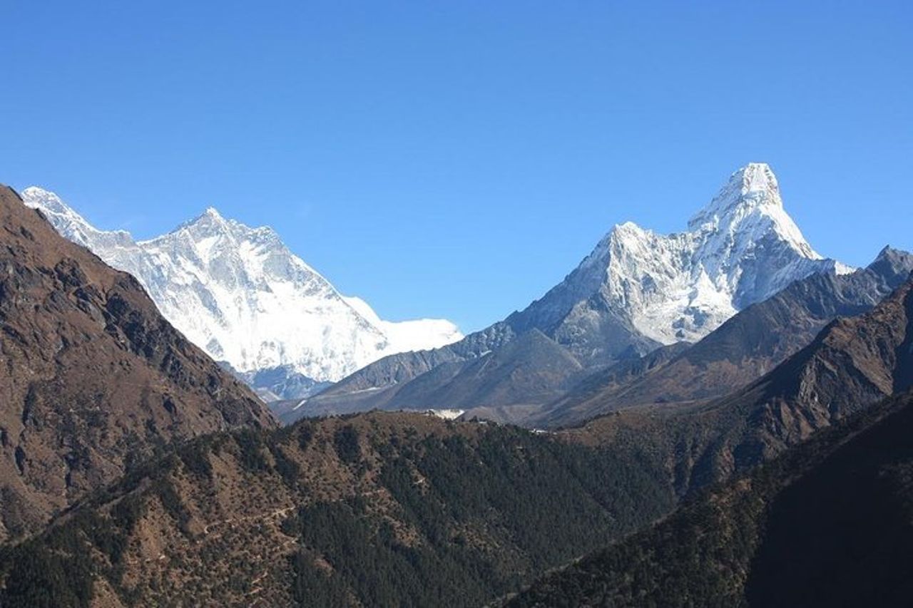 Visita di 12 giorni al campo base dell'Everest via Lukla e Namche Bazar