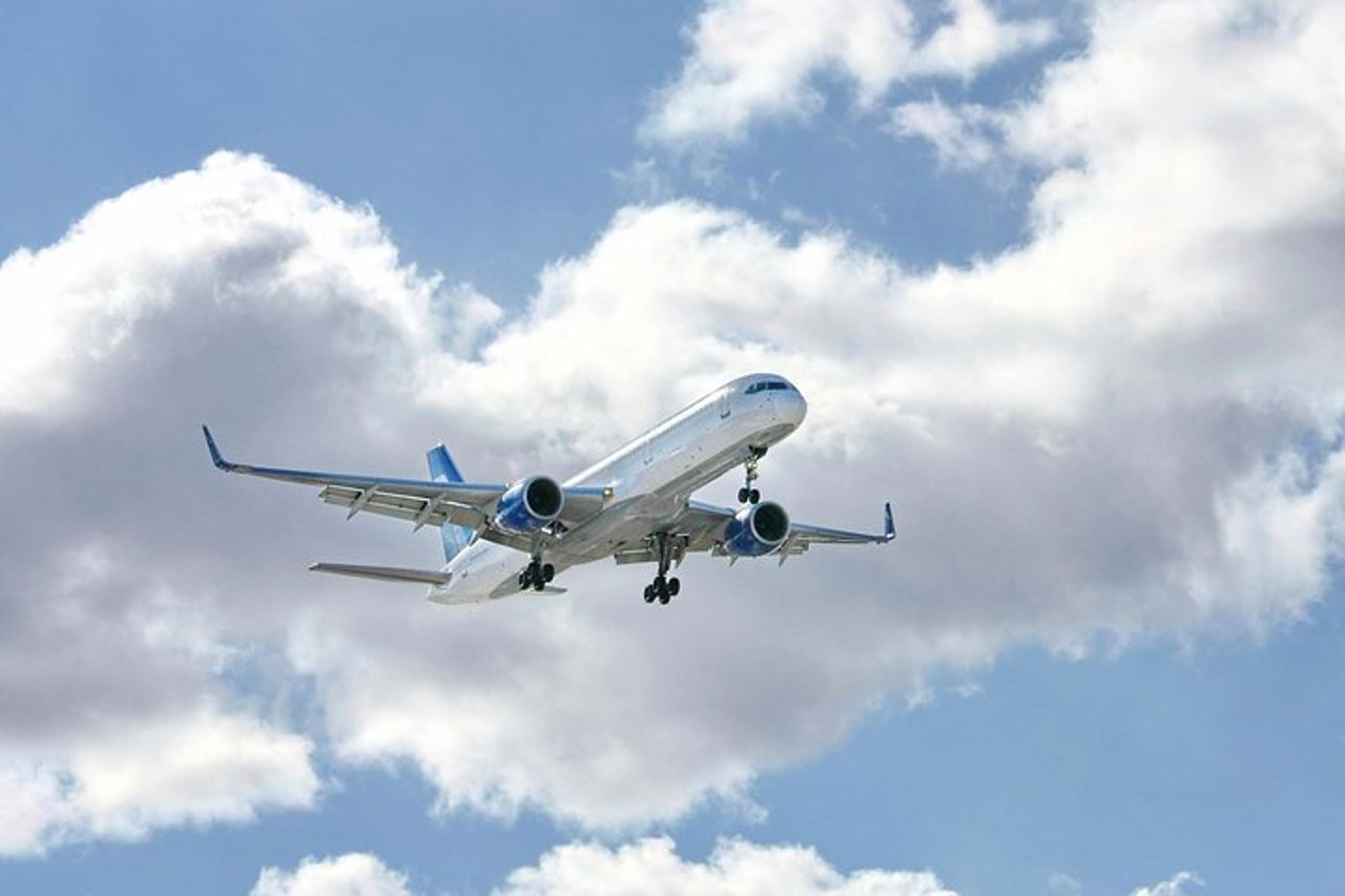 Trasferimento di arrivo condiviso | Aeroporto internazionale di El Salvador a San Salvador — 2