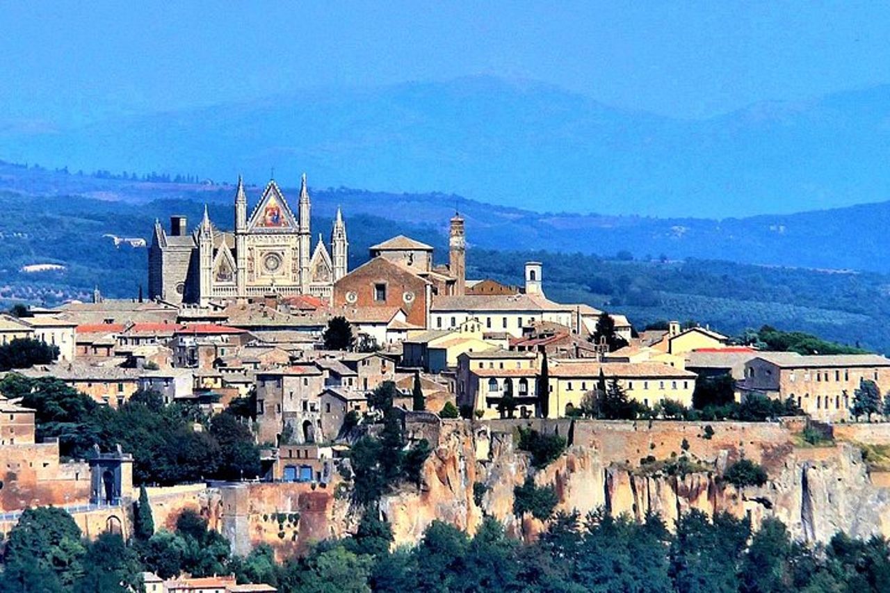 Private Day Trip a Orvieto e Civita Bagnoregio dal Porto Crociere di Civitavecchia