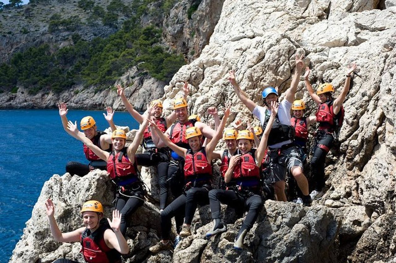 Esperienza di Cliff Jumping per piccoli gruppi a Maiorca — 2