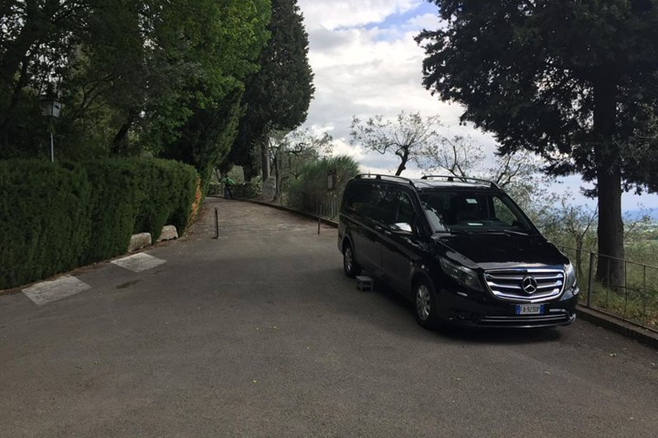Trasferimento privato dalla città o dall'aeroporto di Roma a Spoleto o Todi — 2