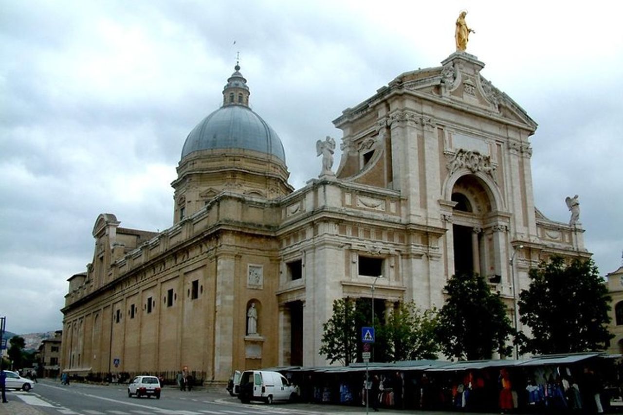 Tour di un'intera giornata con Basilica di San Francesco e Porziuncola — 7