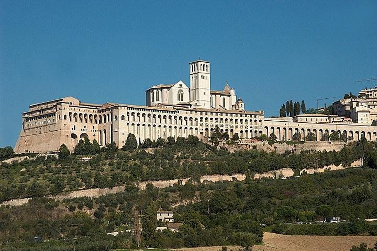 Assisi e Orvieto da Roma: goditi un tour di un'intera giornata per piccoli gruppi — 3