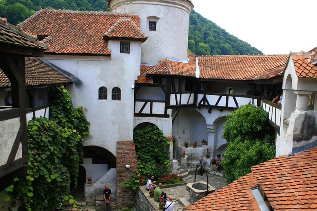 DRACULA CITY BREAK Sibiu, Castello di Bran, Castello di Peles Sinaia,Brasov