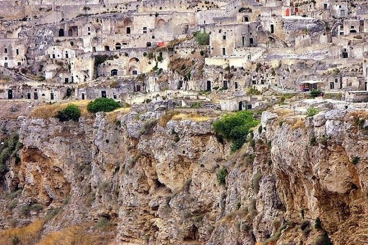 Gita di un Giorno a Matera da Bari con Degustazione