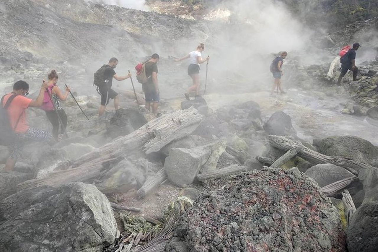 escursione al vulcano e avventura nella giungla — 4