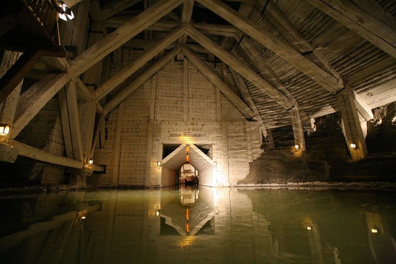 Miniera di sale a Wieliczka con trasporto privato, tour da Cracovia — 4