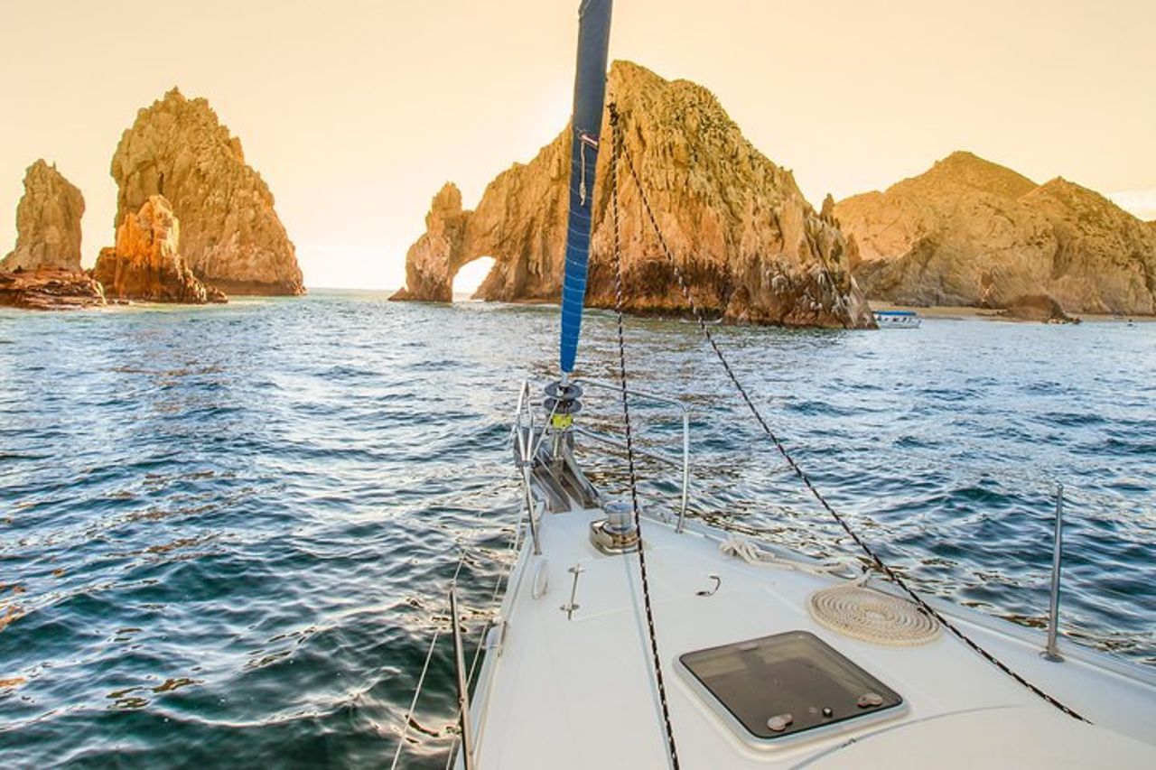 Los Cabos Luxury Sunset Sail con antipasti leggeri e Open Bar — 9