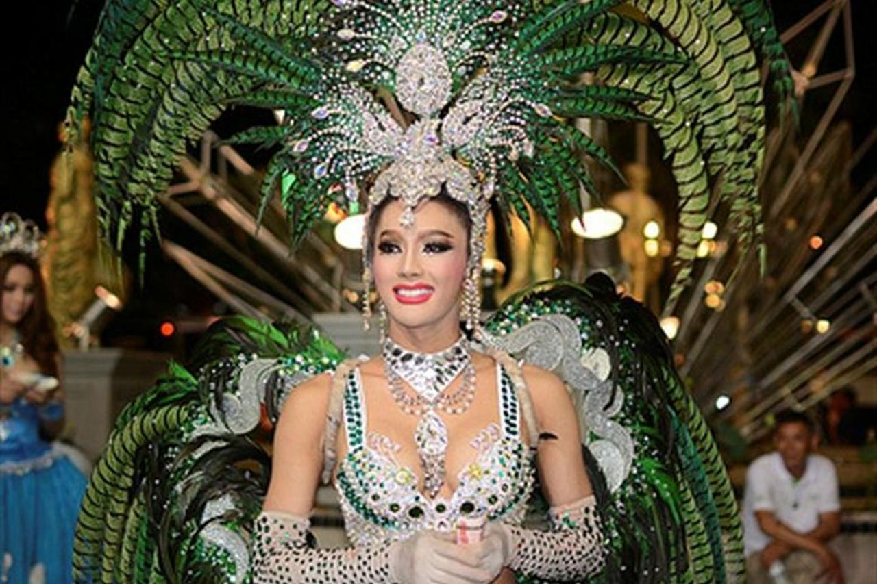 Tiffany’s Show Pattaya Mezzanine Biglietto con trasferimenti privati — 2