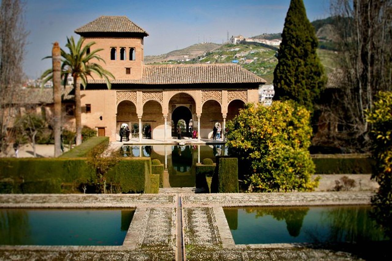 Escursione a terra da Almeria: Alhambra e Giardini del Generalife — 3