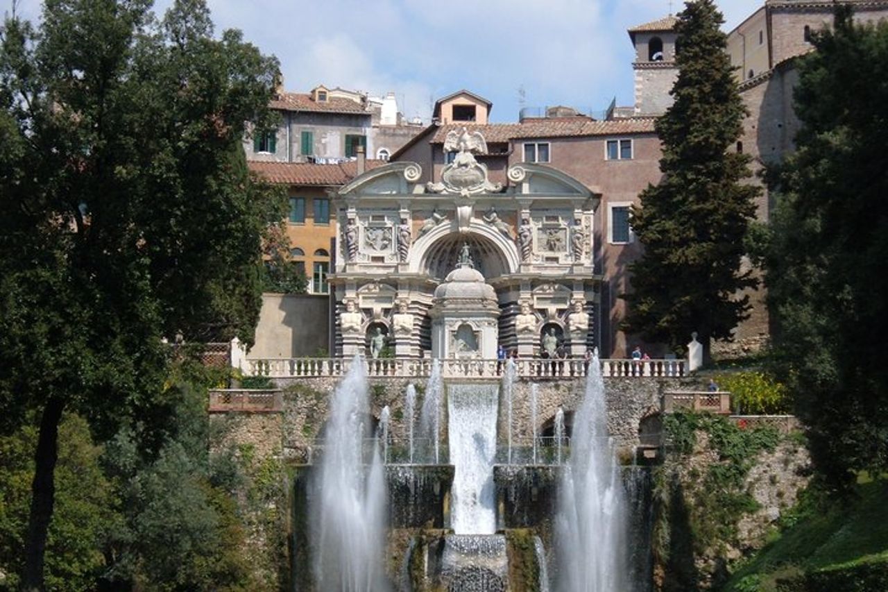 Tour autonomo di andata e ritorno di Tivoli e Villa d'Este da Roma
