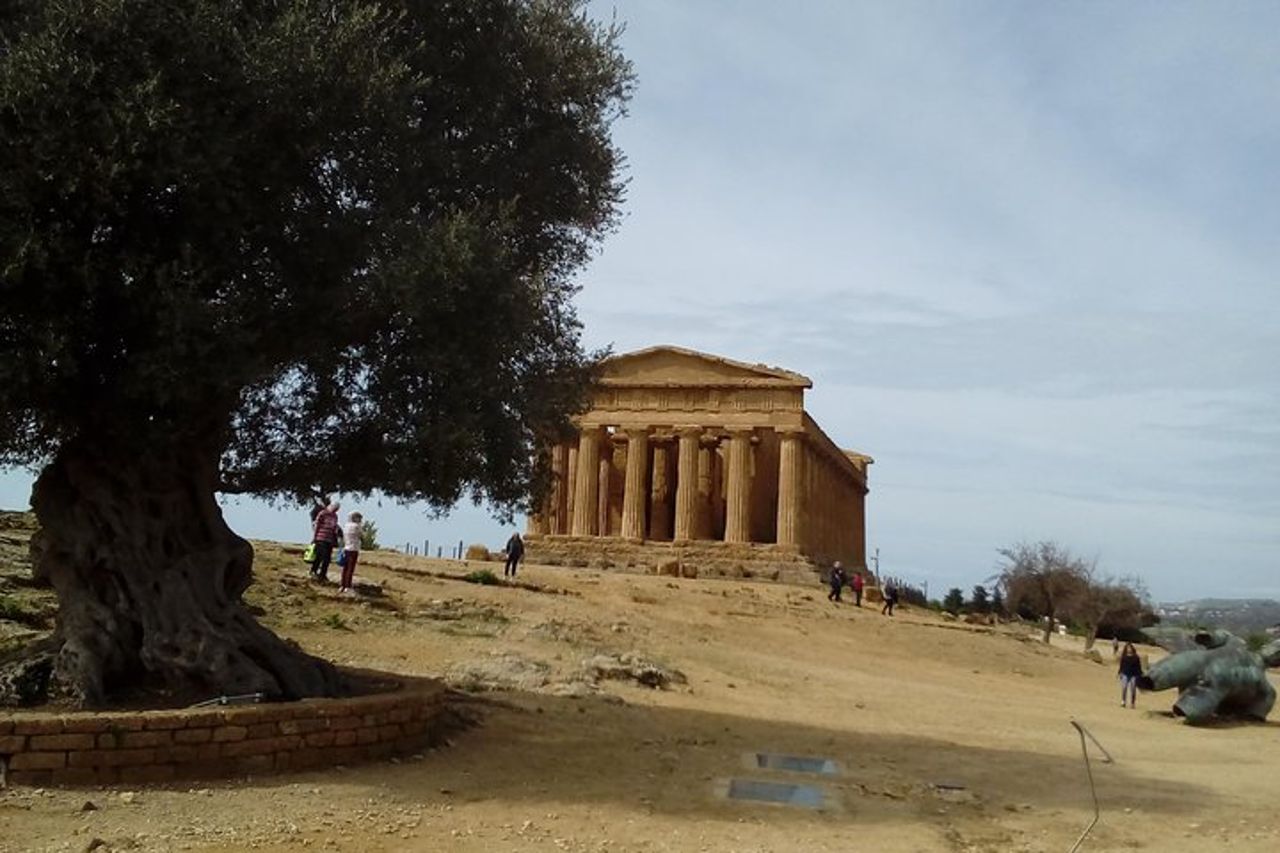 Tour a piedi della Valle dei Templi