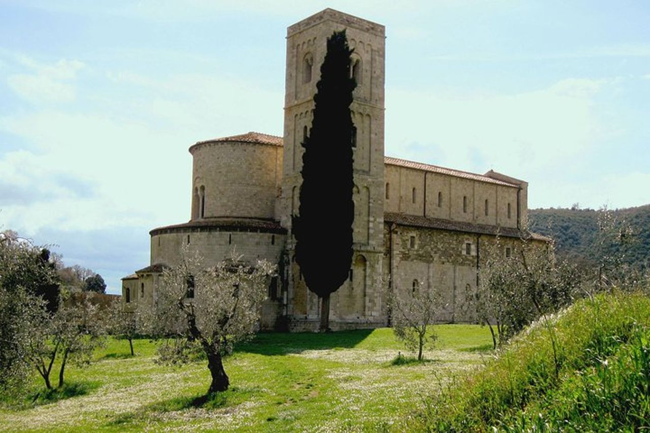 Tour per piccoli gruppi con degustazione del vino Brunello di Montalcino da Siena — 3