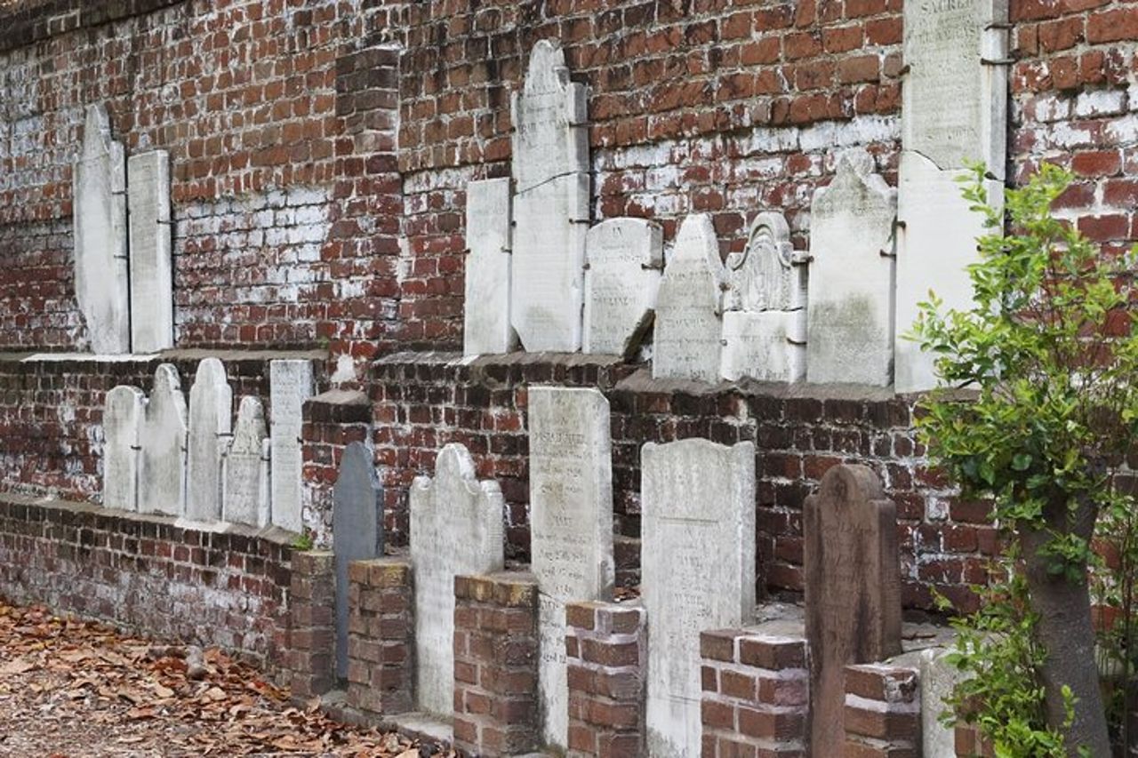 The Grave Tales Ghost Tour a Savannah — 6