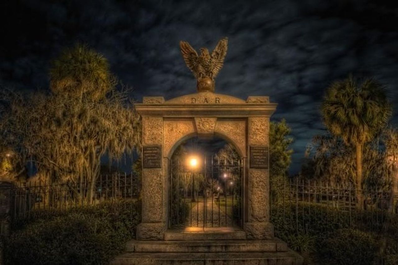 The Grave Tales Ghost Tour a Savannah — 4