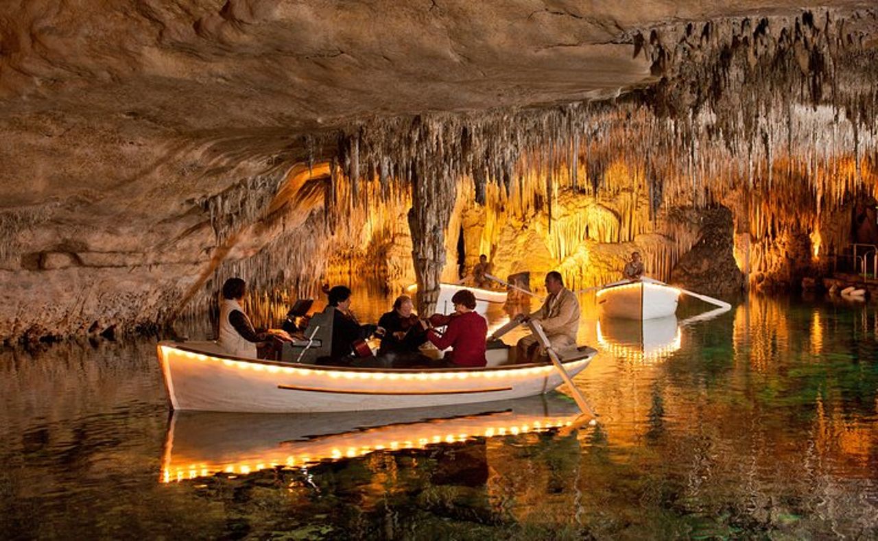 Esplorare Maiorca: negozio di perle di Maiorca e grotte di Drach — 8