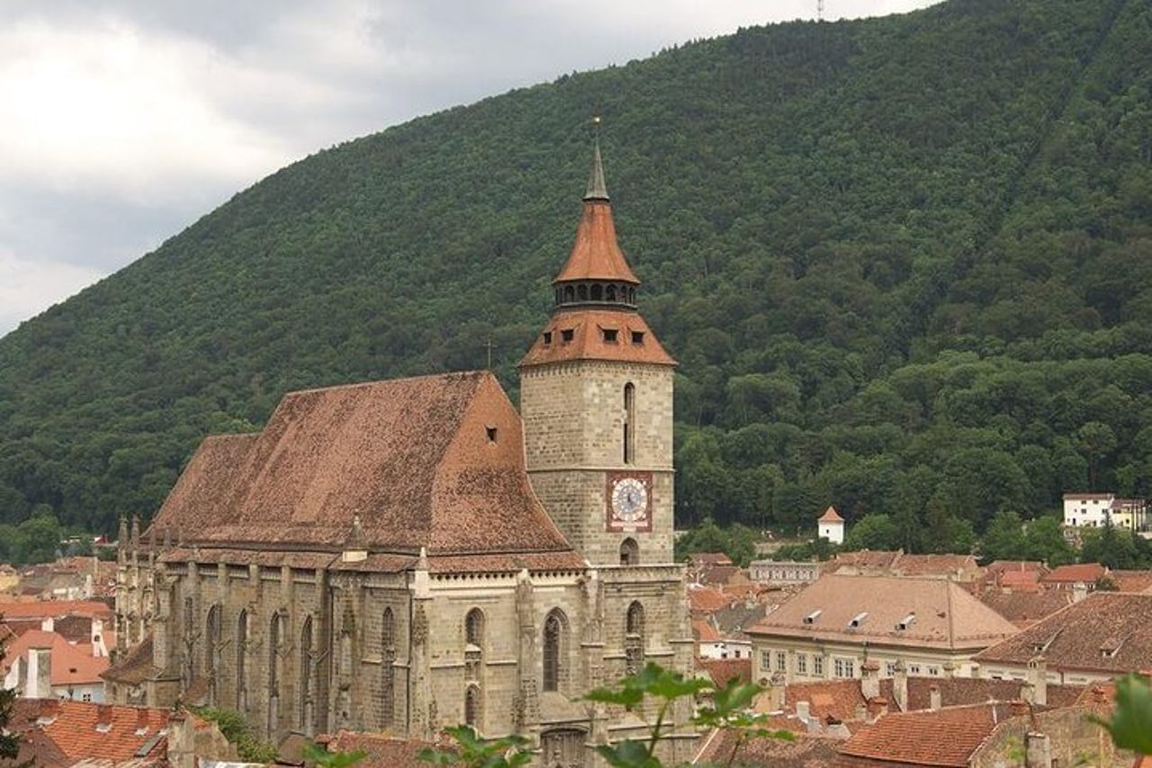 Tour privato dell'intera giornata della città di Brasov e Castello di Peles da Bucarest — 3