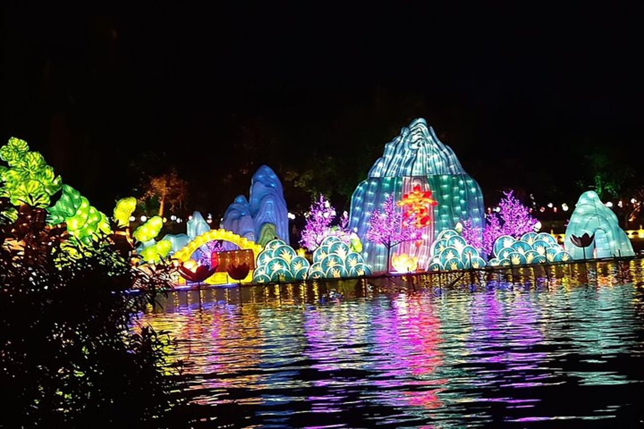 Guilin Crociera notturna dei quattro laghi con l'autista parlante inglese dell'hotel Guilin — 7