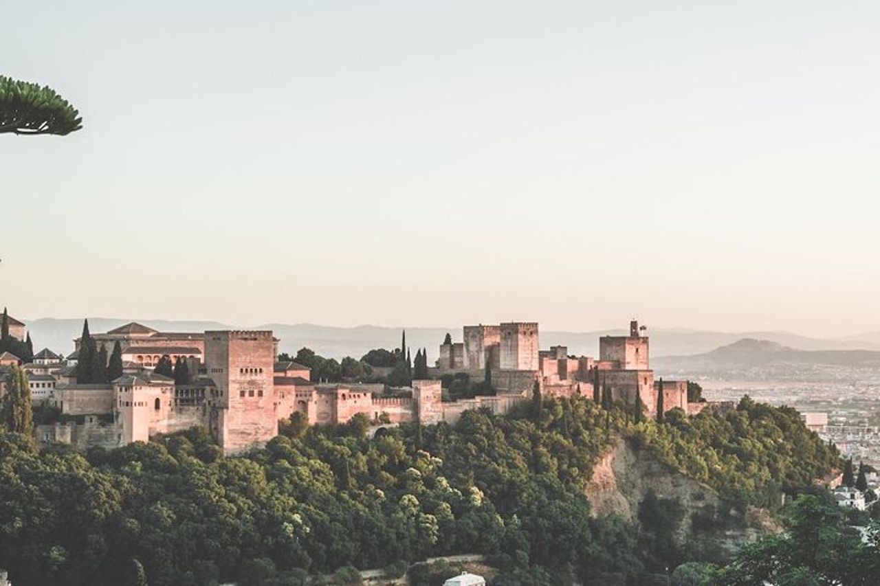 Golden Hour a Granada: tour a piedi al tramonto con Play Granada — 2