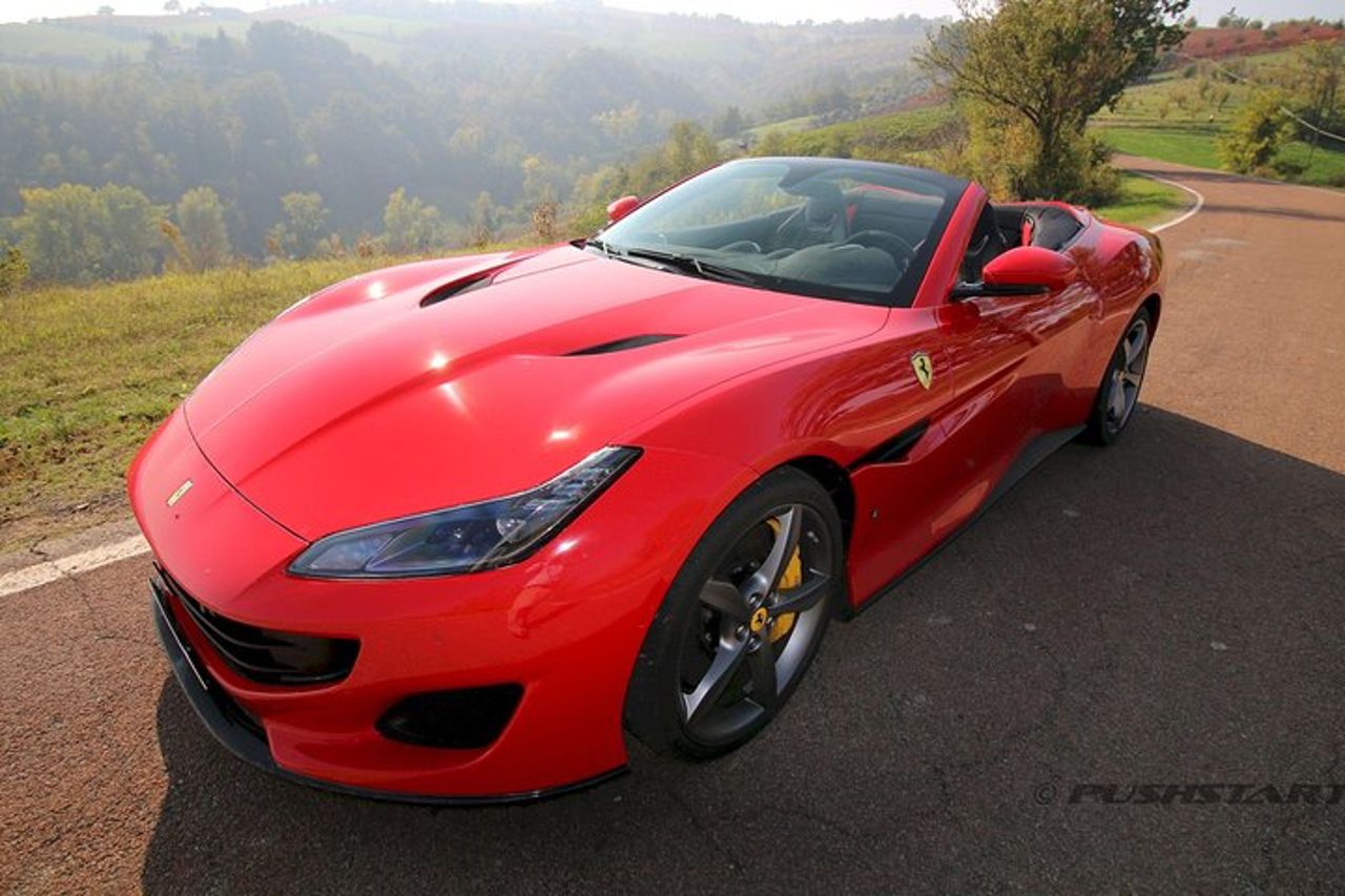 Pushstart Ferrari Portofino - Test Drive a Maranello
