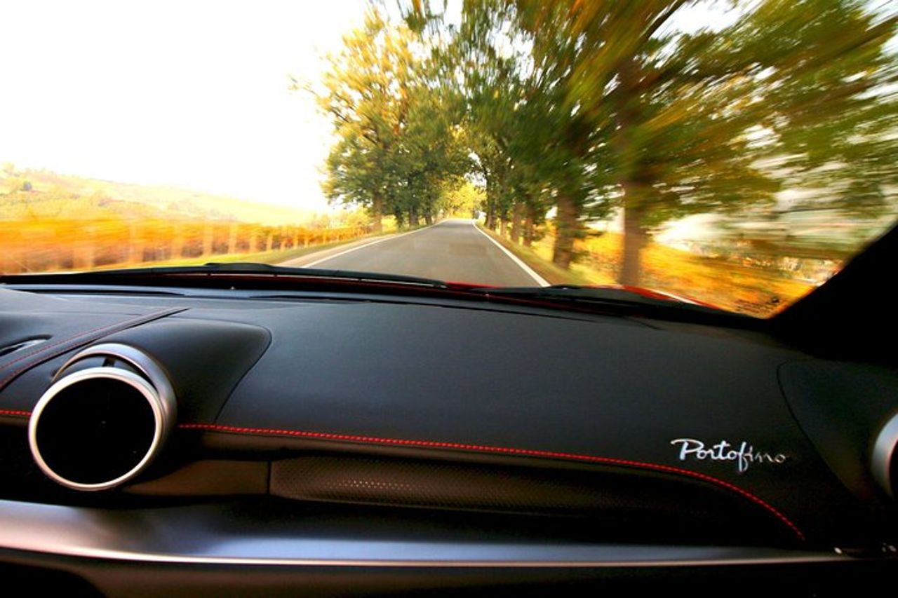 Pushstart Ferrari Portofino - Test Drive a Maranello — 2