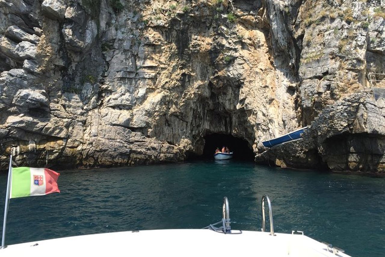 Visita le grotte marine della Costiera Amalfitana — 5