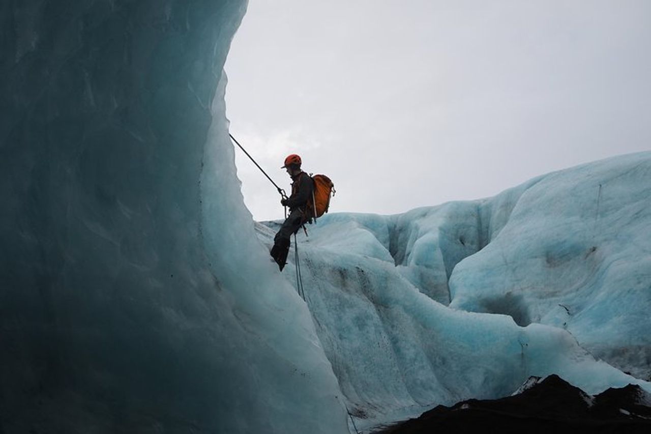 Sólheimajökull Ice Climbing e Glacier Walk — 8