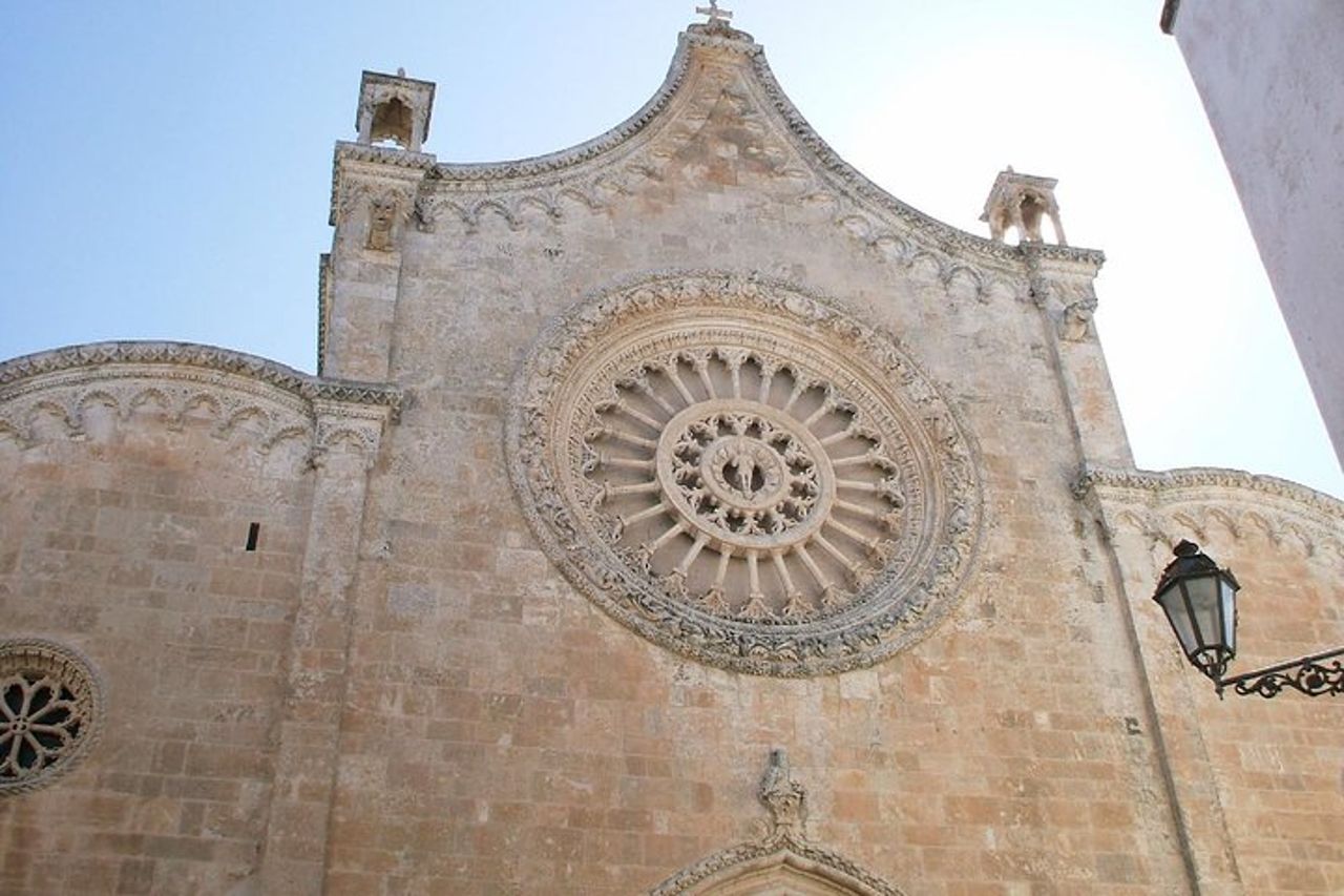 Tour privato di Ostuni: affascinante città bianca storica — 2