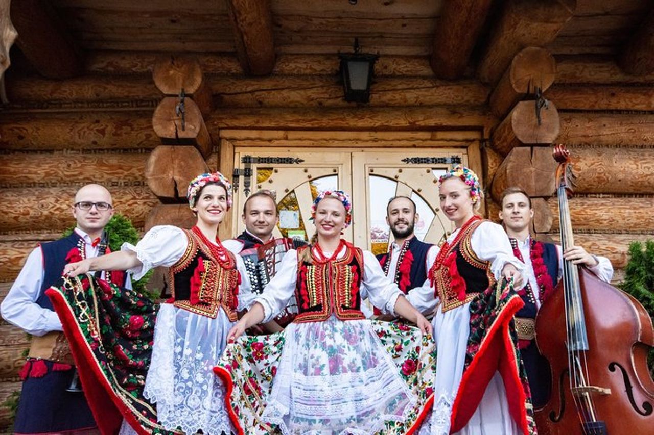 Serata in stile cottage con spettacolo folkloristico e festa tradizionale da Cracovia — 6