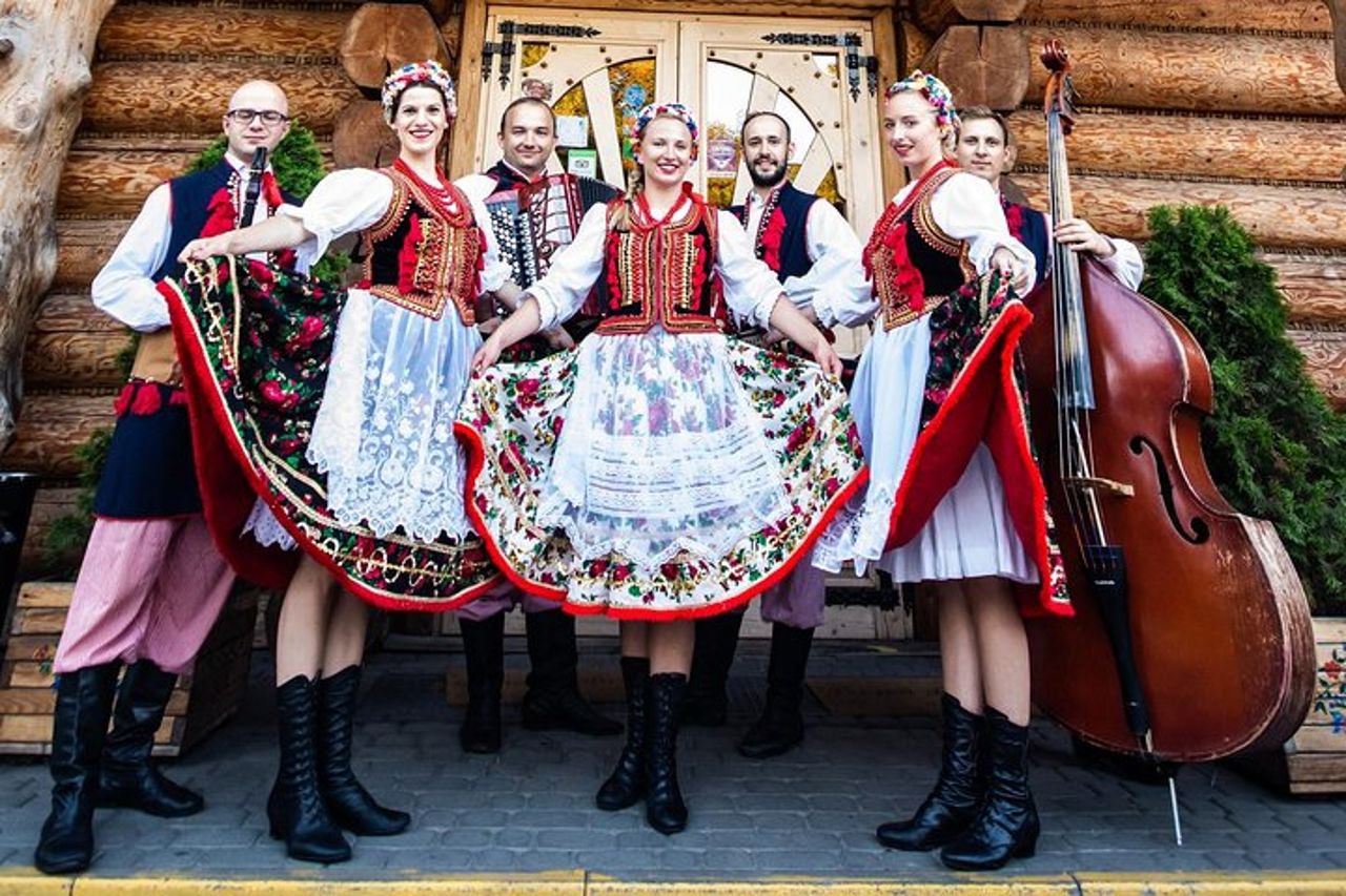 Serata in stile cottage con spettacolo folkloristico e festa tradizionale da Cracovia — 8