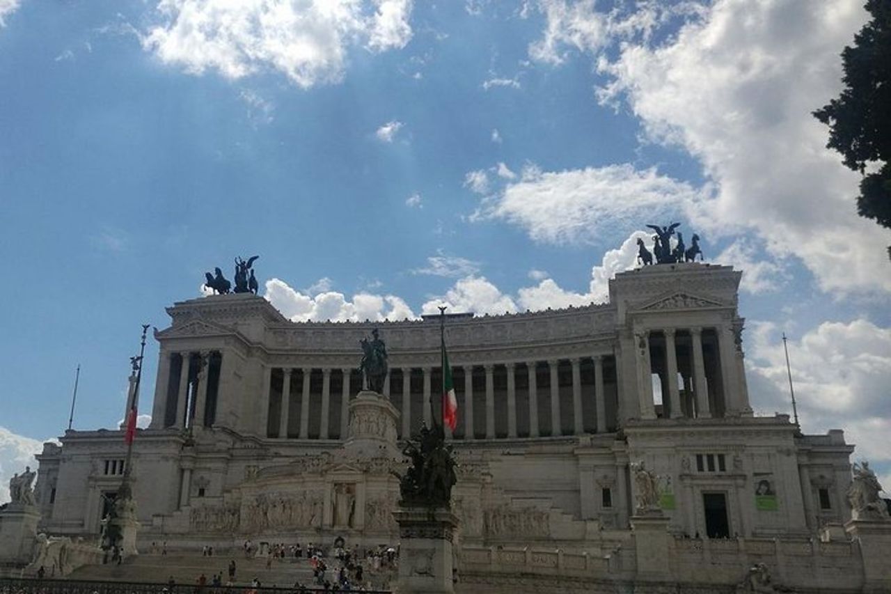 Escursione a terra privata di un'intera giornata a Roma 9 ore — 7