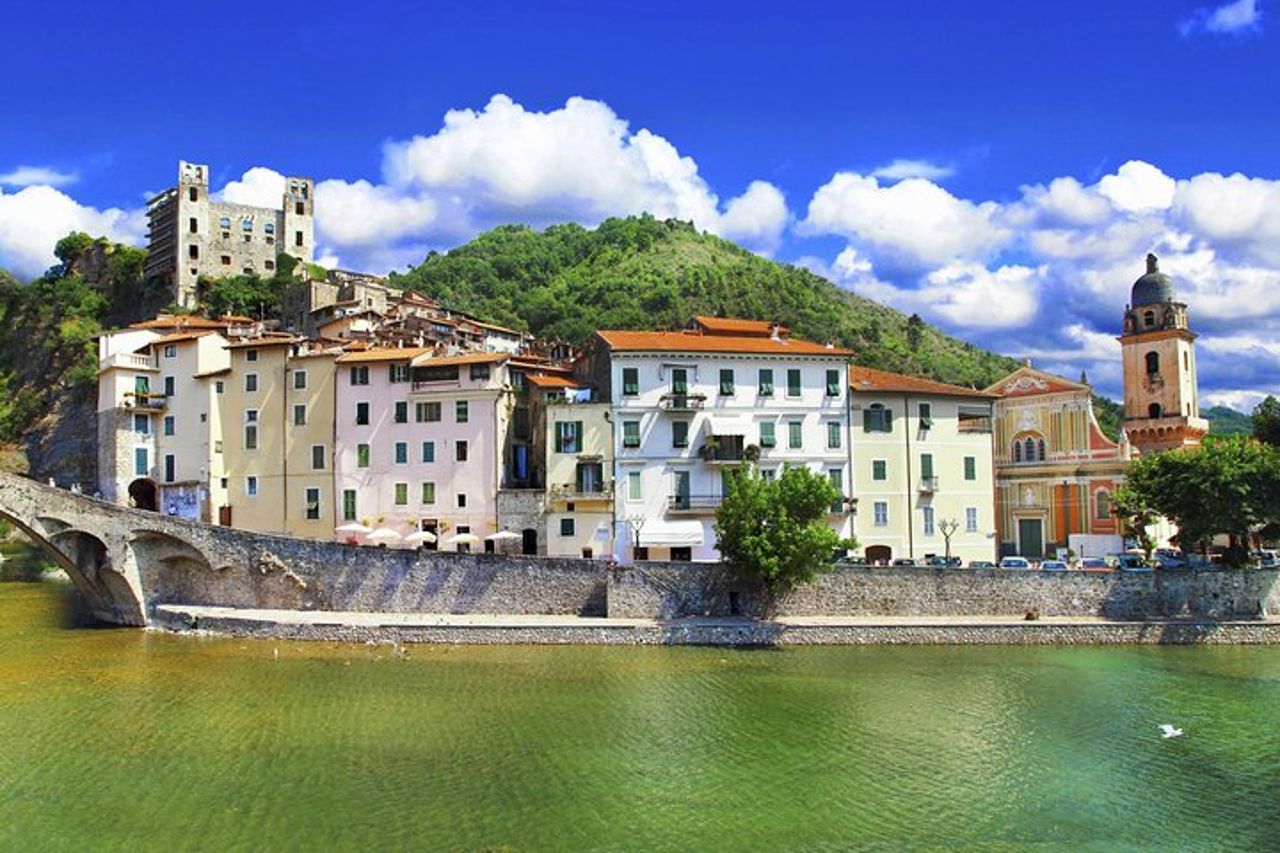 Tour di un giorno di shopping italiano per piccoli gruppi partendo da Nizza — 2
