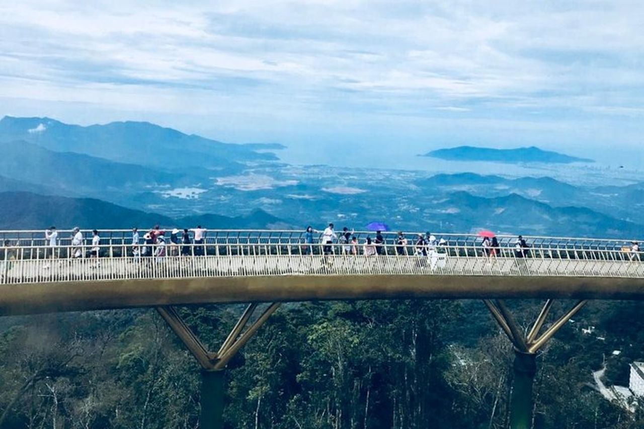 Ba Na Hill e Golden Bridge Full Day da Da Nang — 8