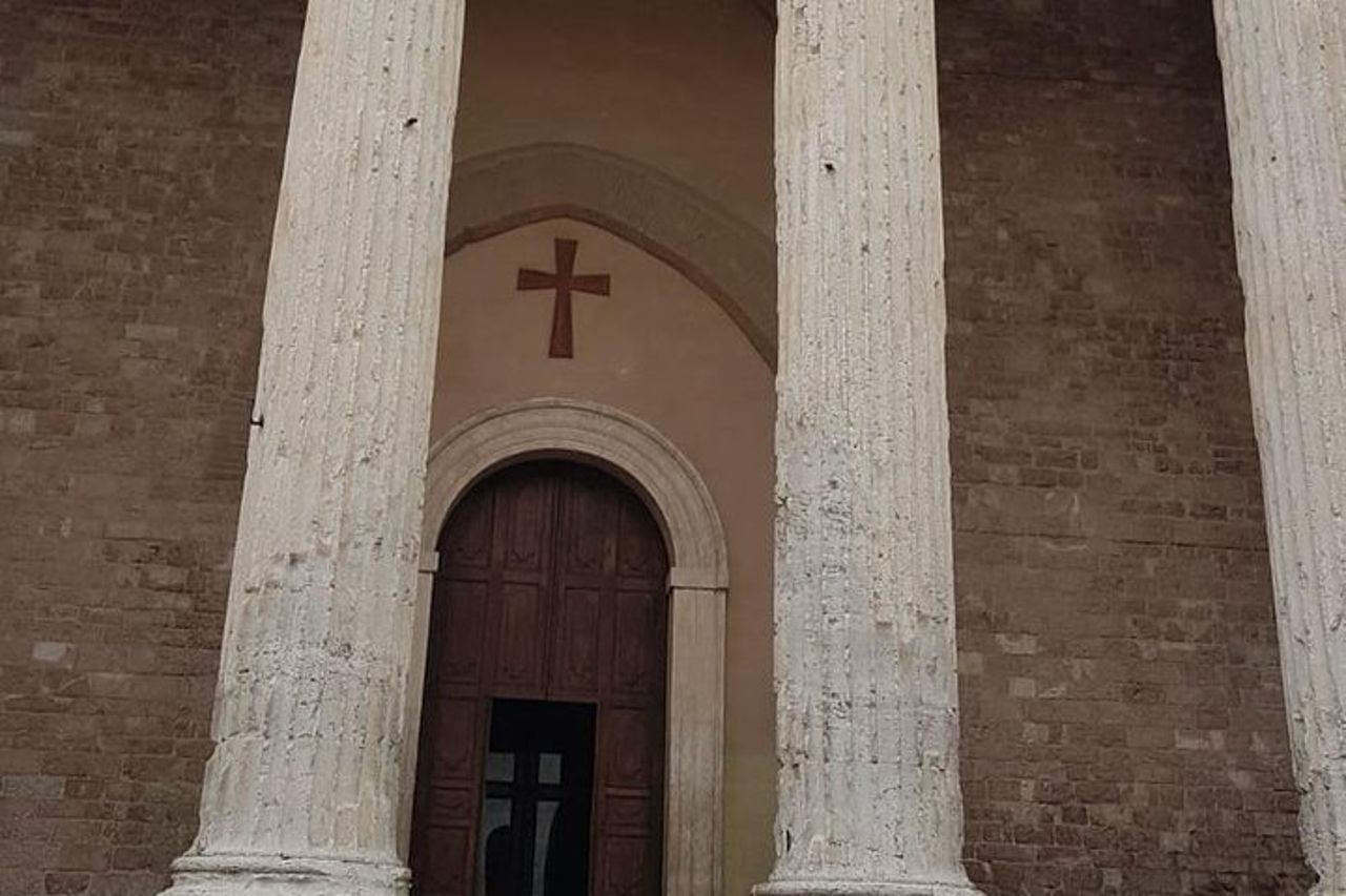 Assisi e Orvieto da Roma: goditi un tour di un'intera giornata per piccoli gruppi — 8