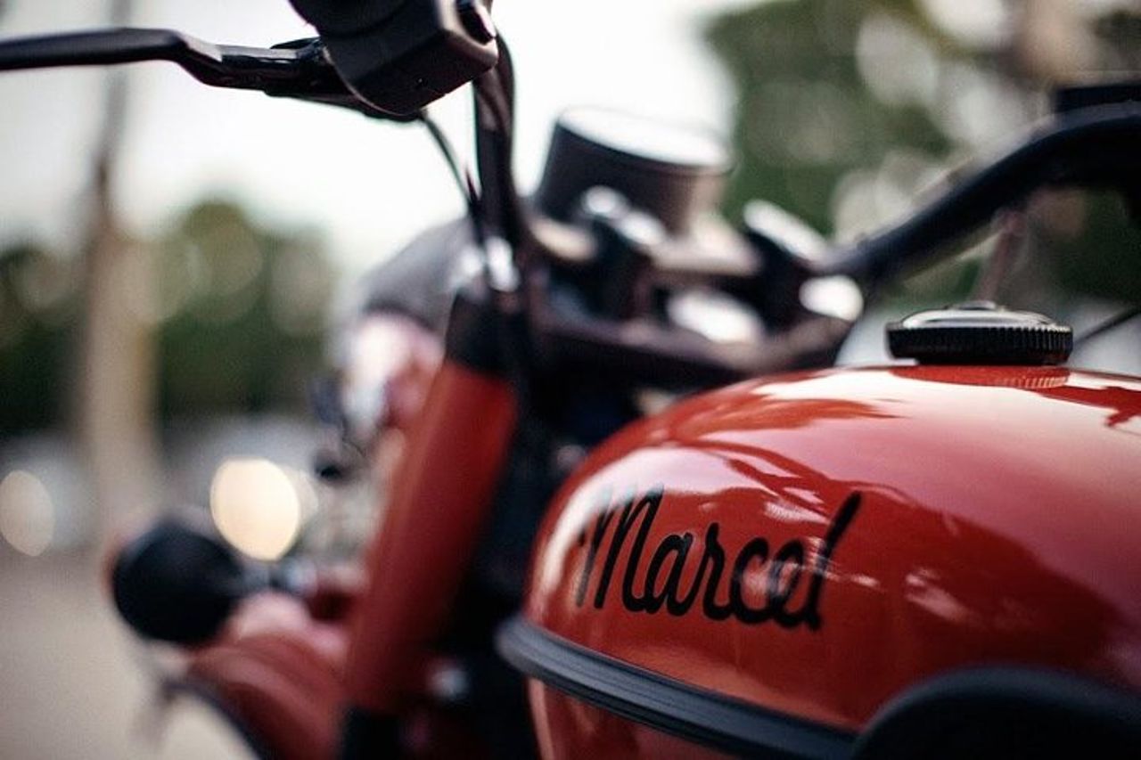 Esclusivo tour vintage di un'intera giornata a Parigi e Versailles su un sidecar — 8