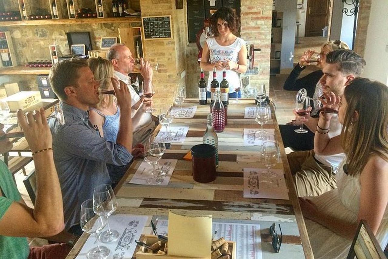 Esperienza del Brunello di Montalcino con un sommelier