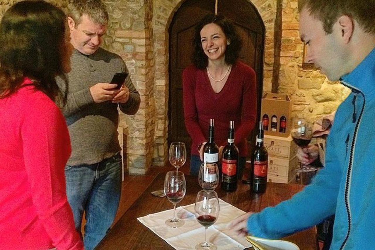 Esperienza del Brunello di Montalcino con un sommelier — 4