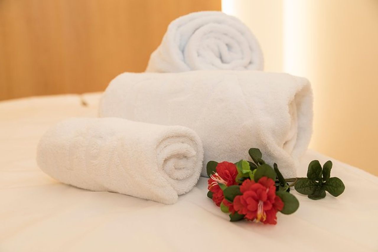 Romantico massaggio di coppia + ingresso SPA e jacuzzi privata con cava — 9