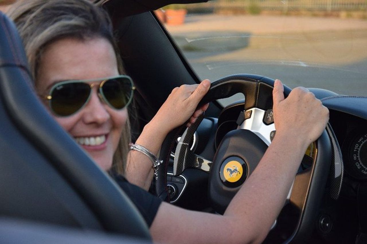 Test Drive a Maranello Ferrari California T 560cv — 7