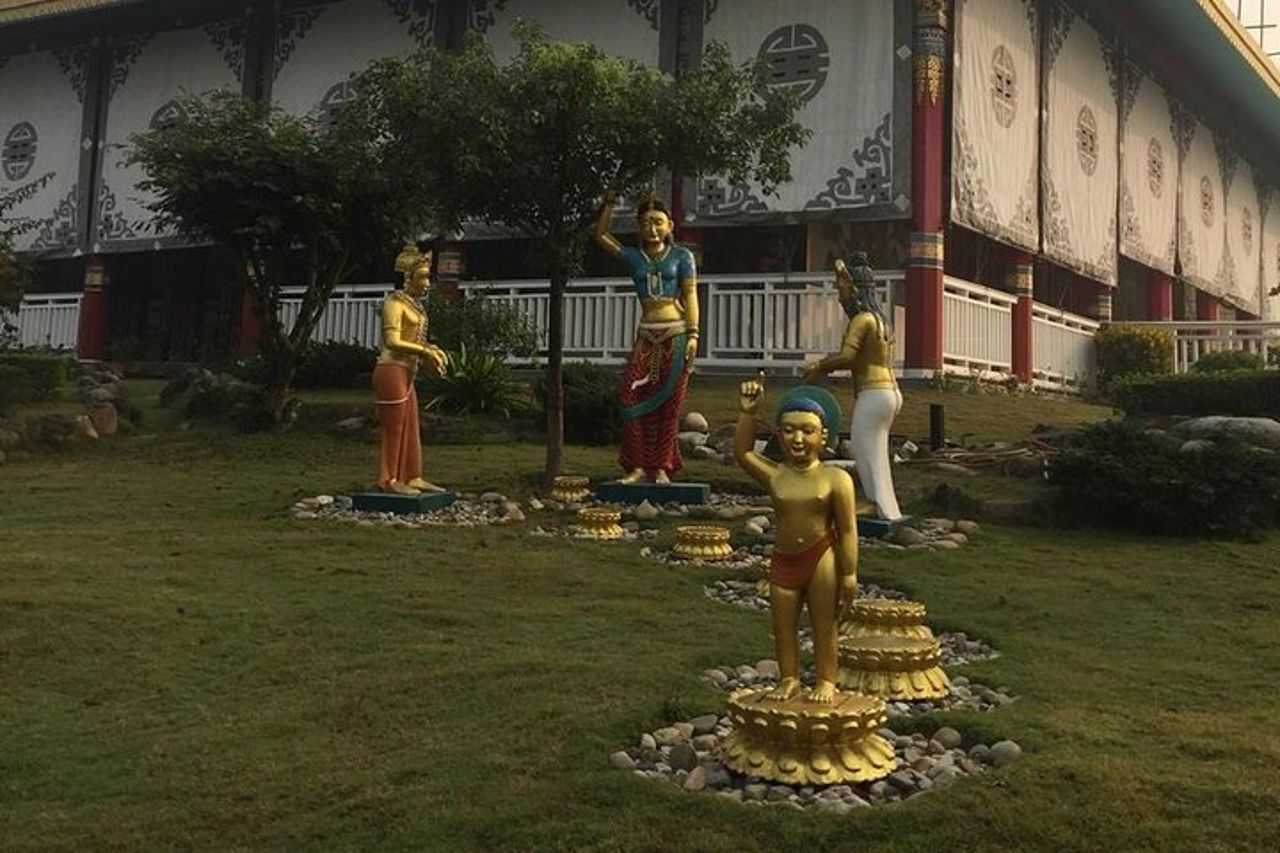 Tour di Lumbini con guida locale — 4