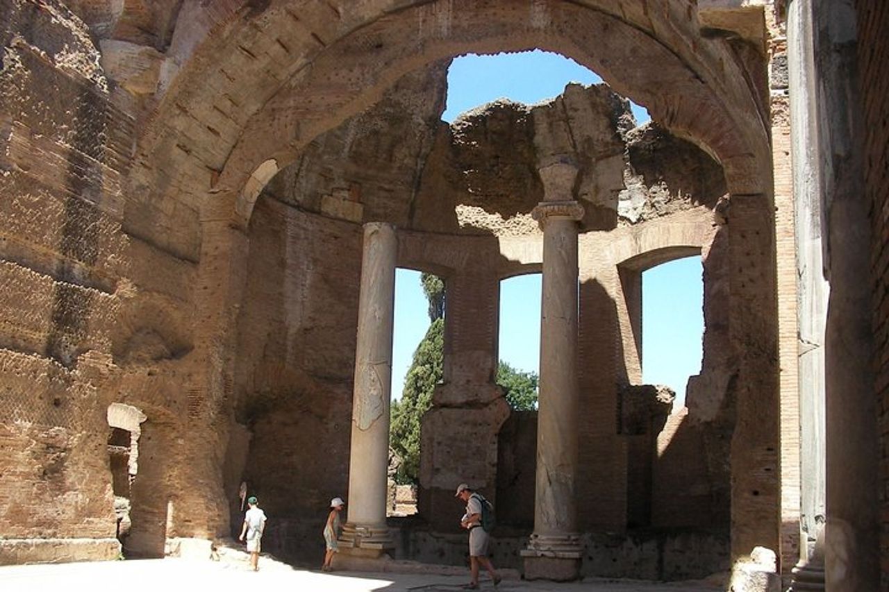 Tour privato dei Giardini di Tivoli dal tuo Hotel a Roma — 5