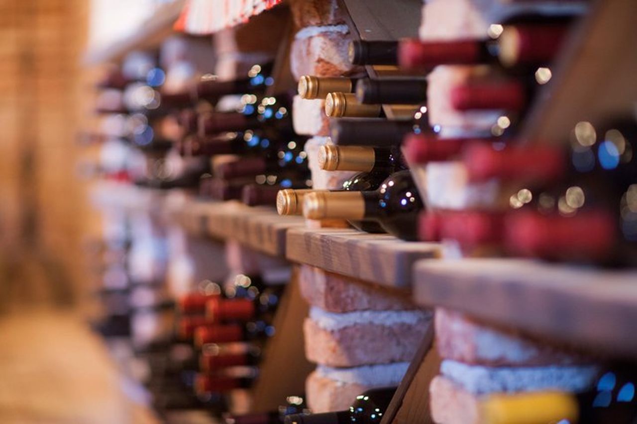 Degustazione di vini sloveni presso la cantina dell''Hotel Triglav Bled — 2