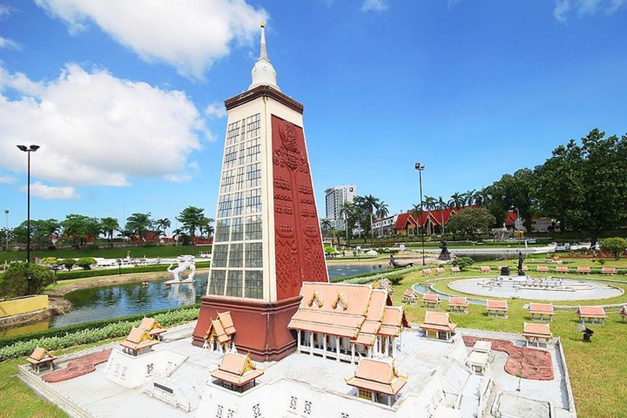 Mini Siam Miniature World Admission con trasferimento di andata e ritorno da Pattaya — 4