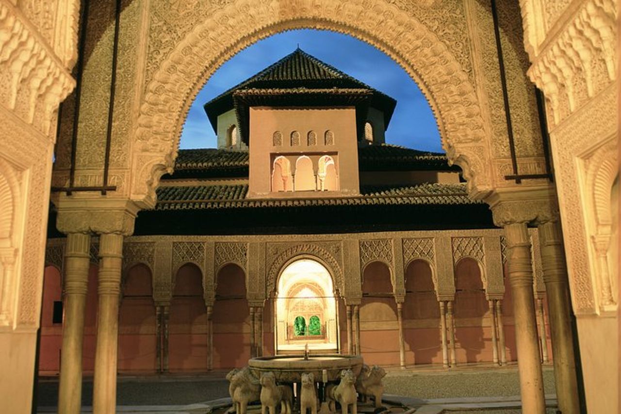 Escursione di un giorno a Palazzo dell'Alhambra e Giardini del Generalife da Roquetas, Aguadulce e Almeria — 5