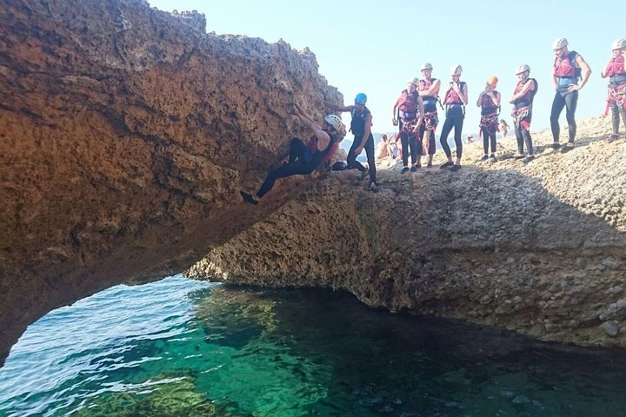 Esperienza di Cliff Jumping per piccoli gruppi a Maiorca — 4