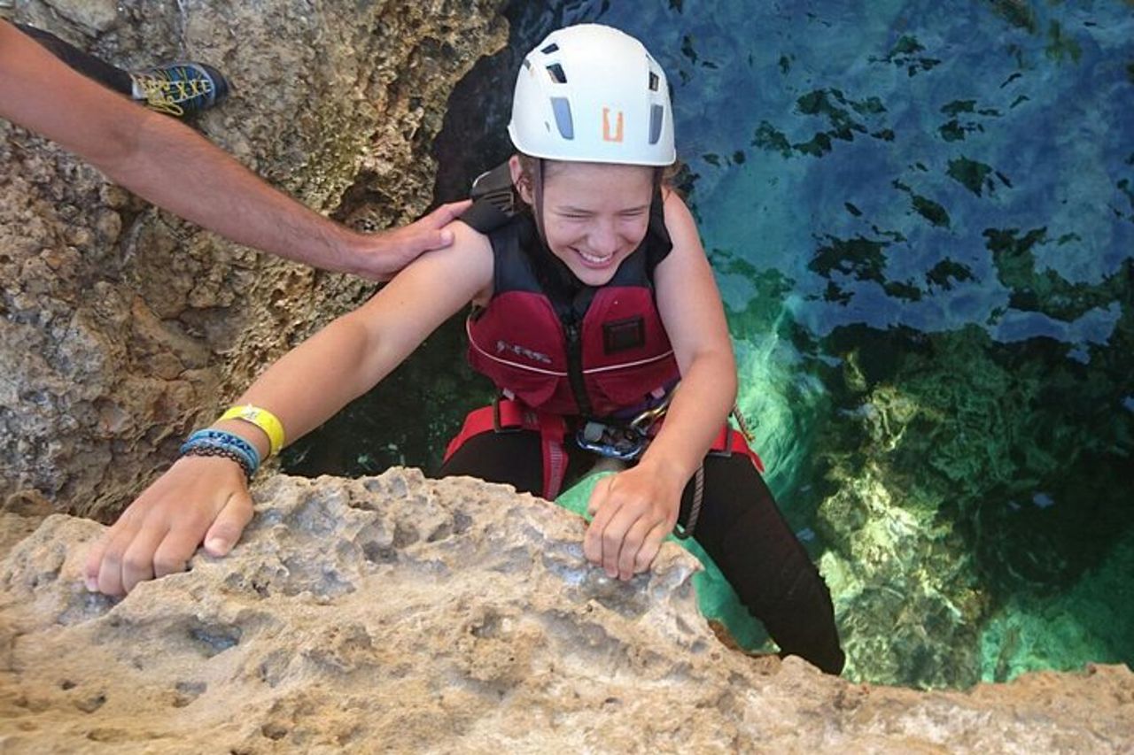 Esperienza di Cliff Jumping per piccoli gruppi a Maiorca — 5