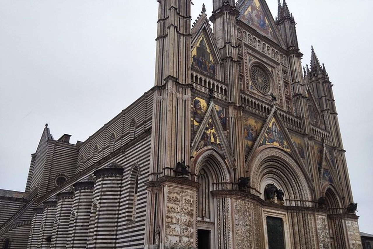 Il meglio del tour a terra di Civitavecchia: Orvieto e Civita Di Bagnoregio Tour — 7