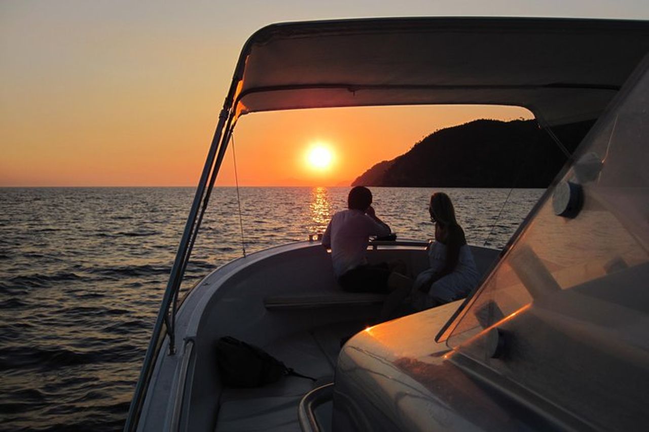 Cinque Terre Sunset Boat Tour Experience — 8