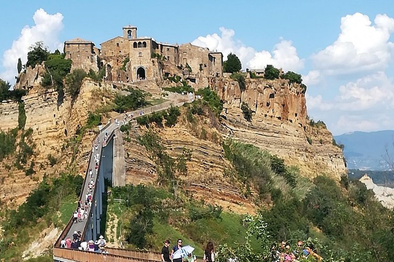 Orvieto mistica e la città morente "Civita di Bagnoregio": tour della Teverina — 2
